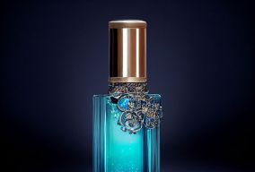闪亮的蓝色雨主题香水