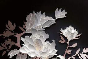 精致的木兰花剪纸艺术